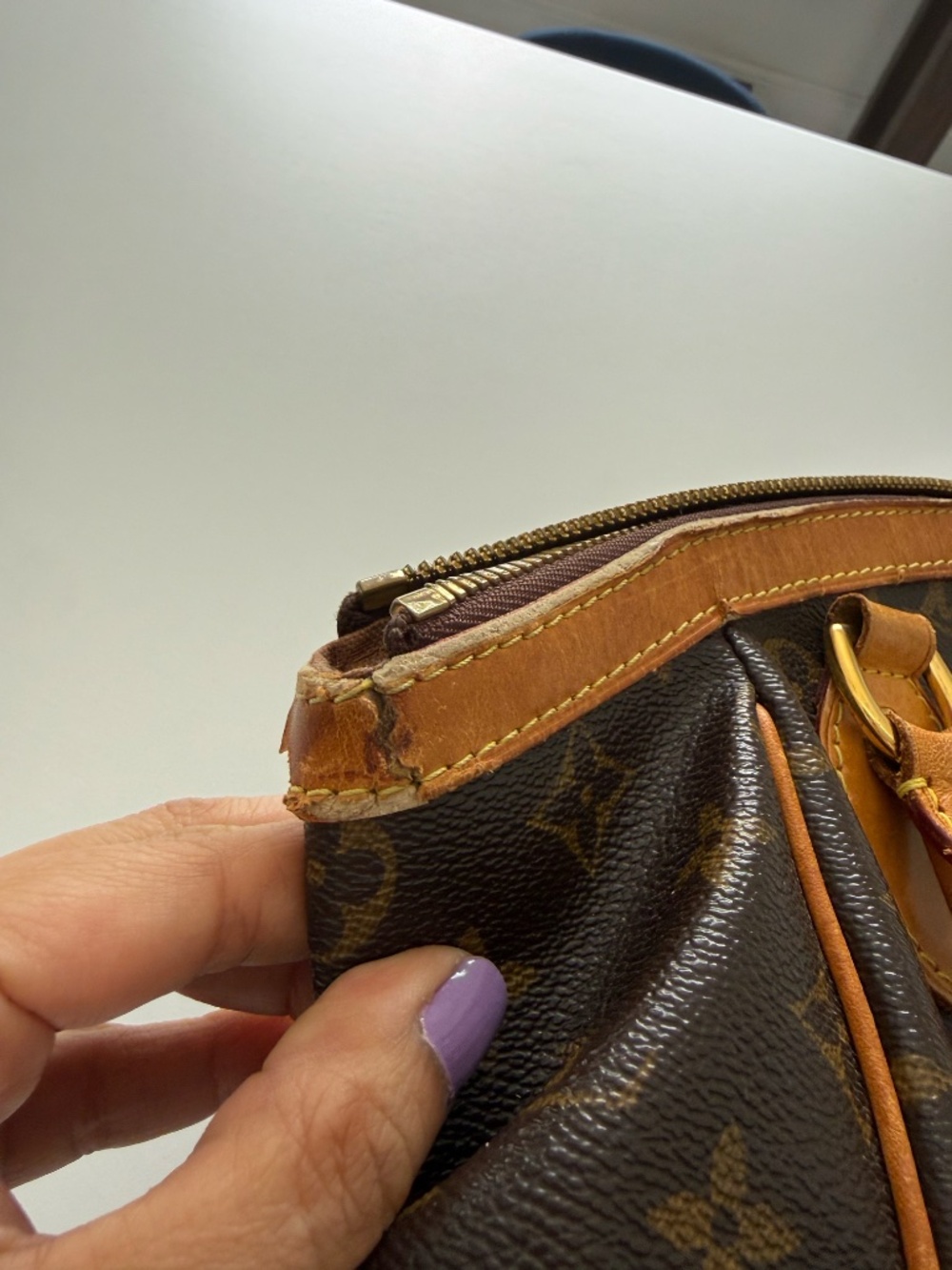 ✨ Louis Vuitton Tivoli PM Monogram Handbag ✨ - Picture 4 of 14
